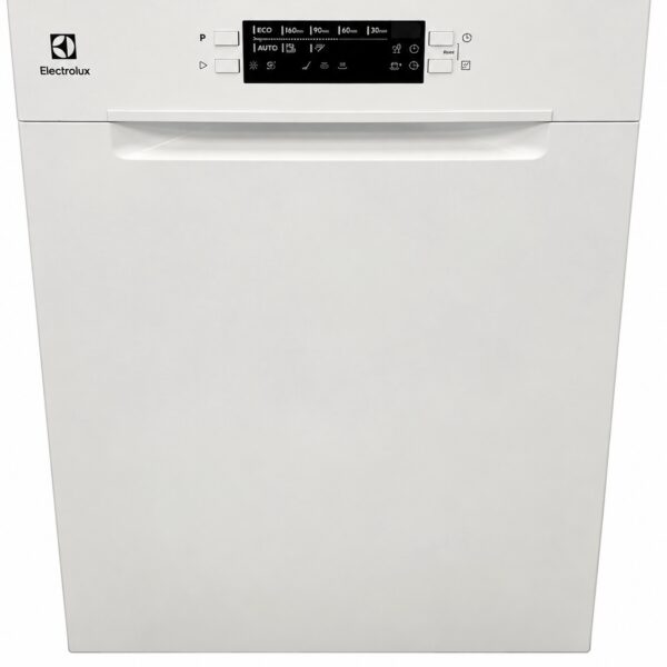 En vit diskmaskin från Electrolux med en digital kontrollpanel som visar olika diskprogram och knappar, med ett handtag under panelen.
