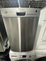 Diskmaskin rostfri 45 cm bred 
Av märket Electrolux inspire