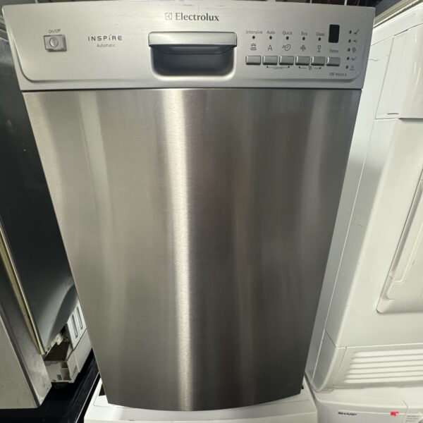 Diskmaskin rostfri 45 cm bred 
Av märket Electrolux inspire