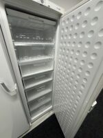 Frysskåp av märket Siemens/ höjd 185cm - Bild 2